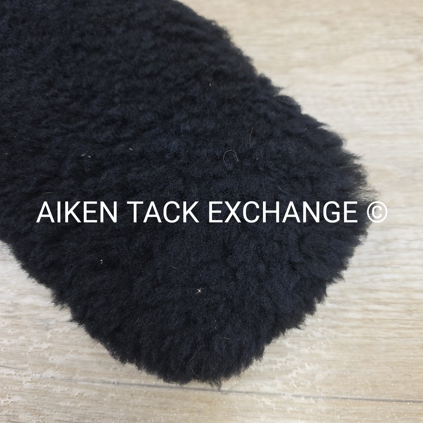 Mattes Sheepskin Dressage Girth Cover, Black, 26"