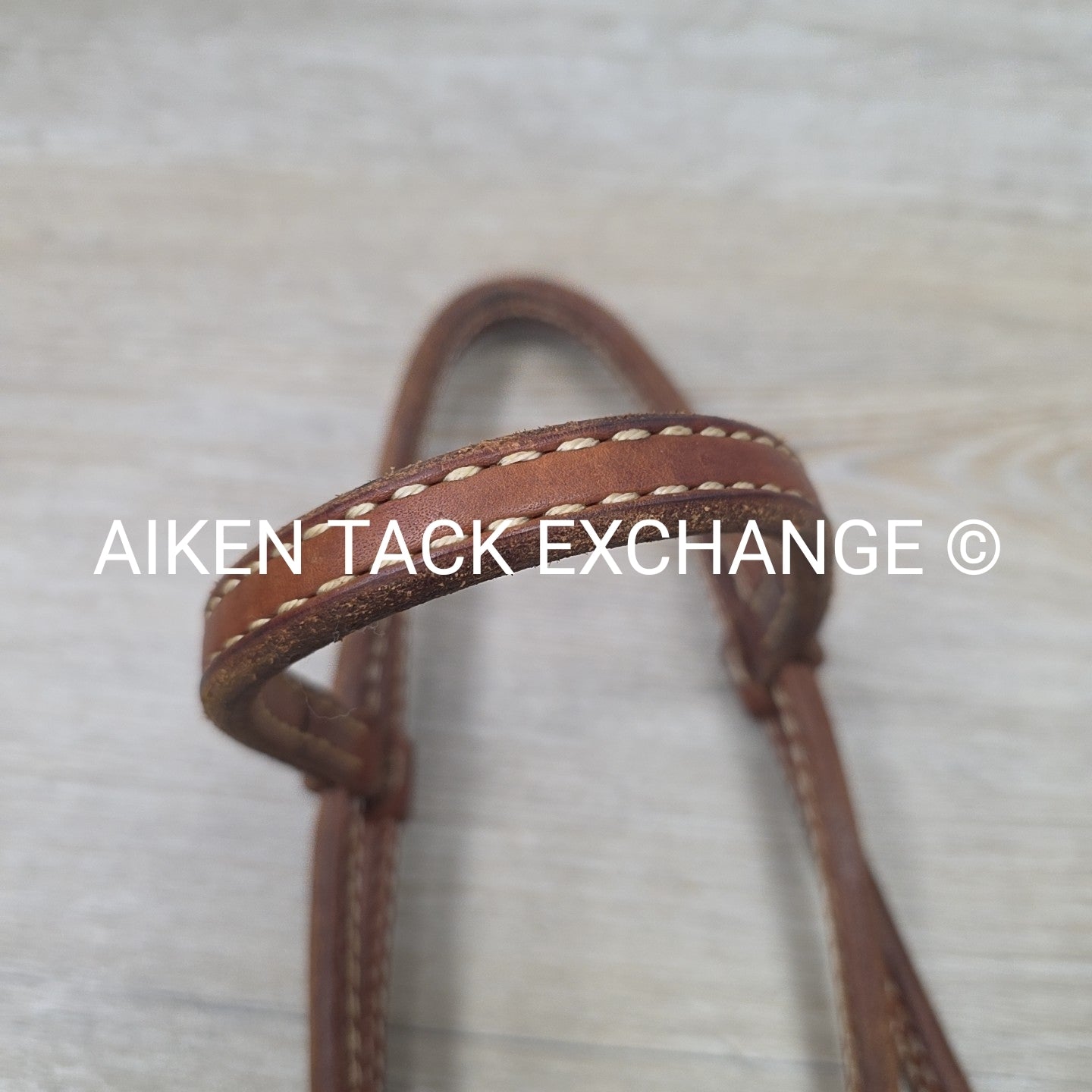 Kuda Saddlery Leather Bridle with Matching Bit Holder
