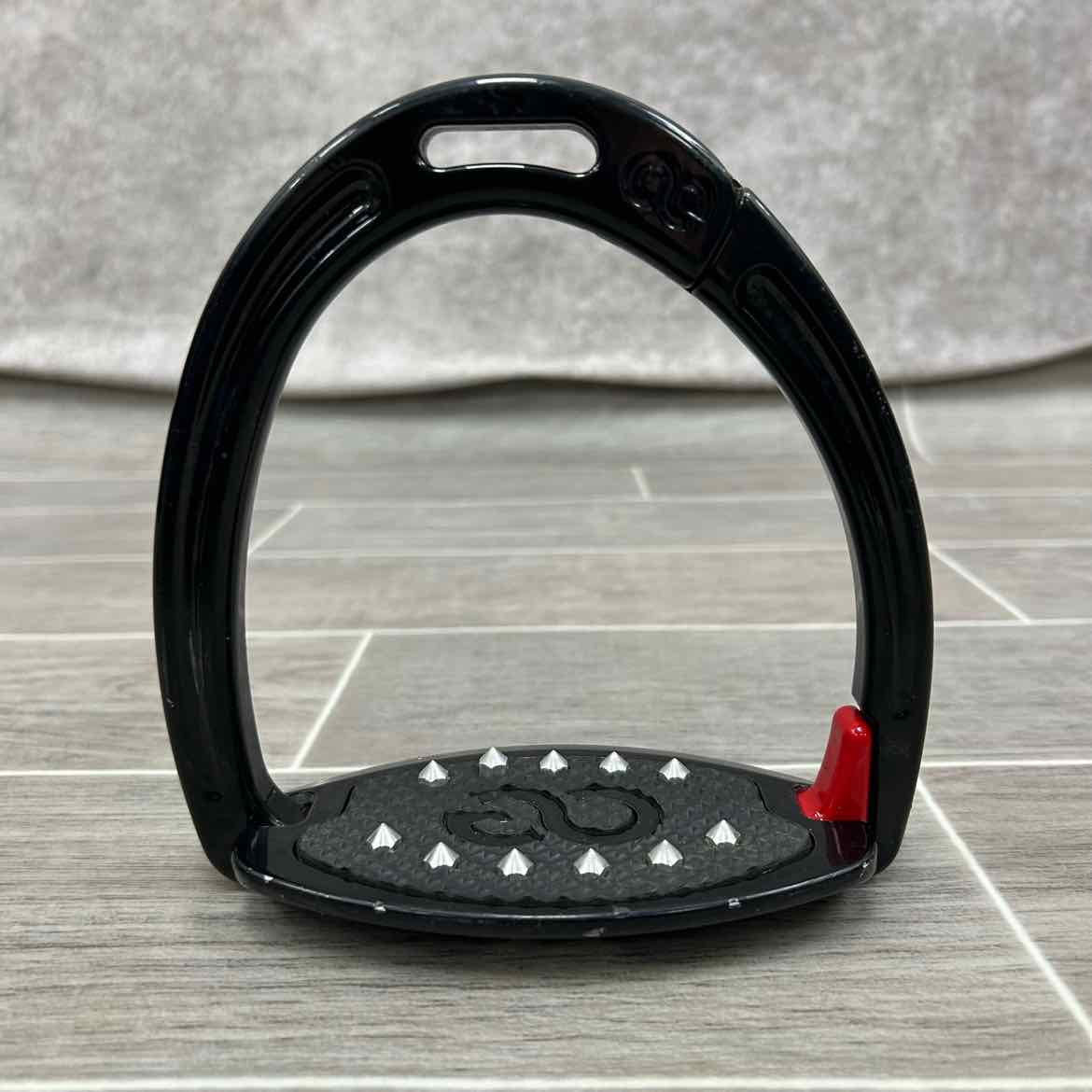 American Equus Elite Escape Safety Stirrup 4.75"