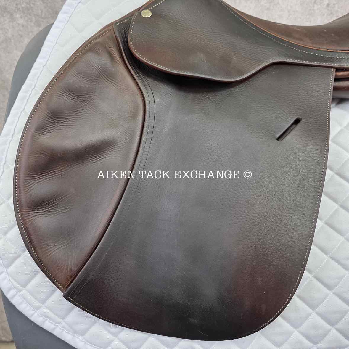 2003 Butet L-Seat (Semi Deep) Close Contact Jump Saddle, 17" Seat, 1 Flap, Medium Tree, Foam Panels