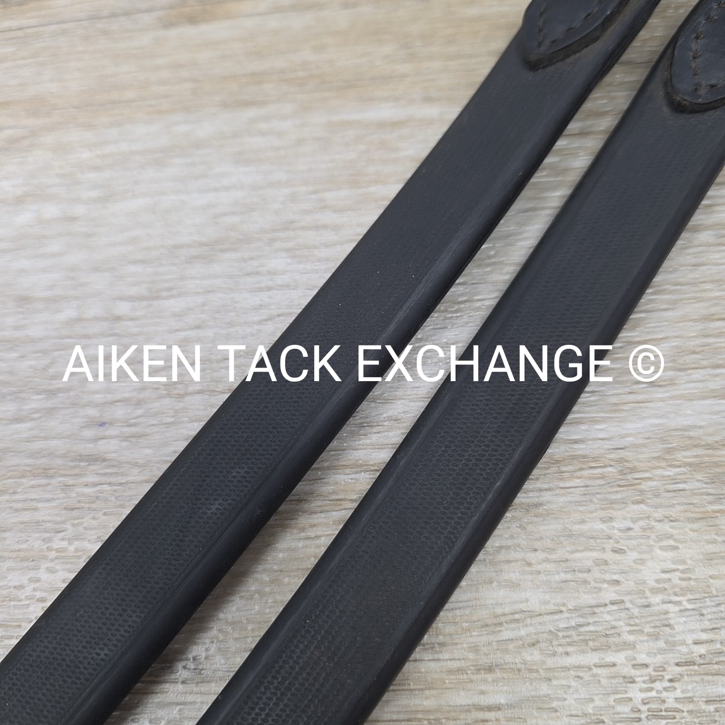 Stubben Rubber Reins, Black, 56"