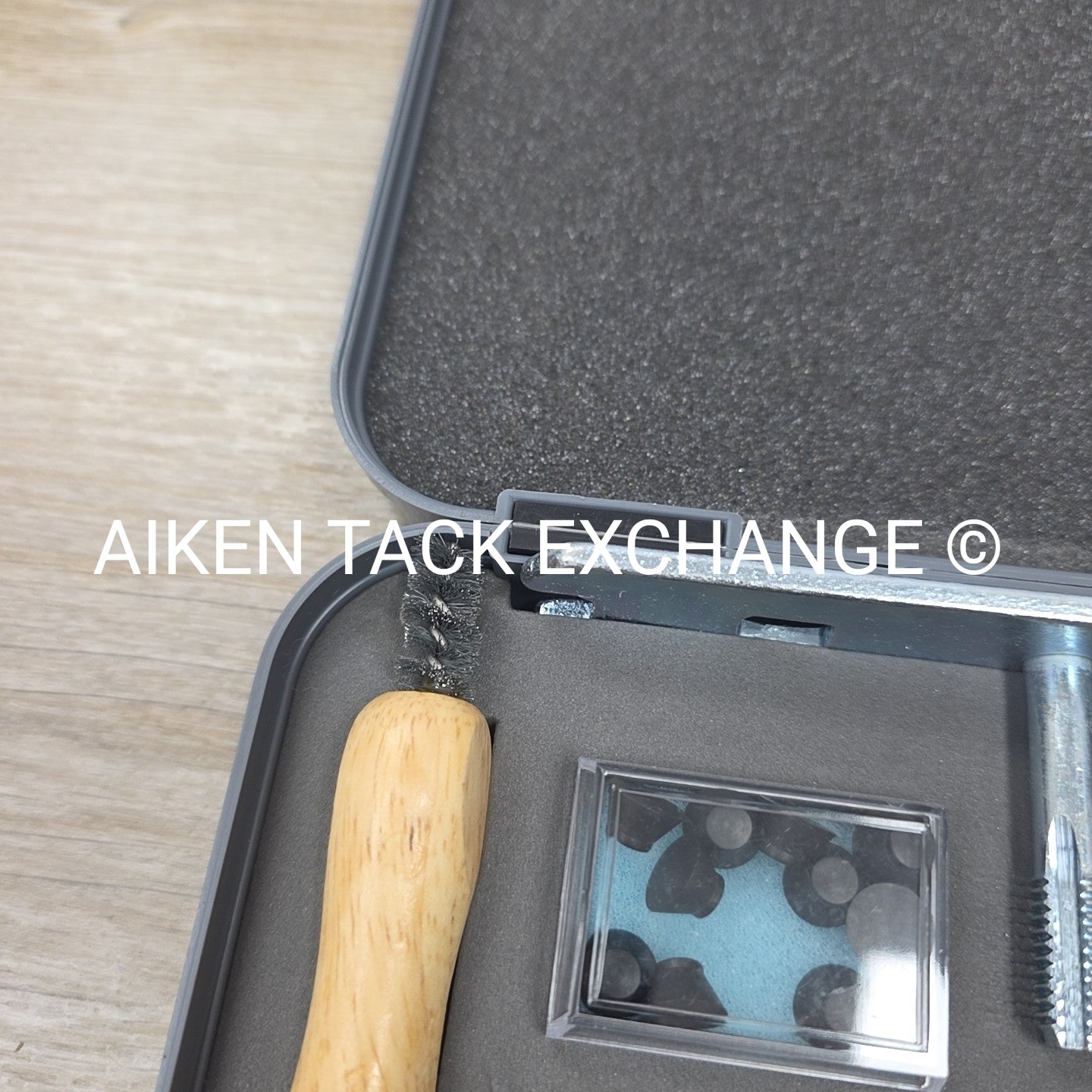 Roma Stud Kit