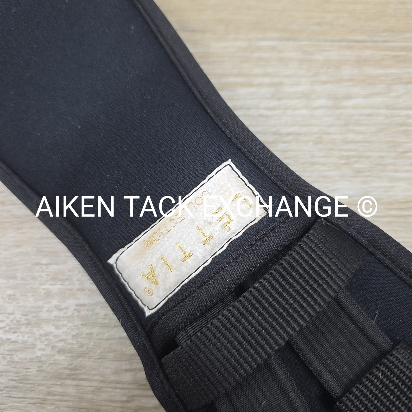 Lettia Memory Foam Click Dressage Girth, 22"