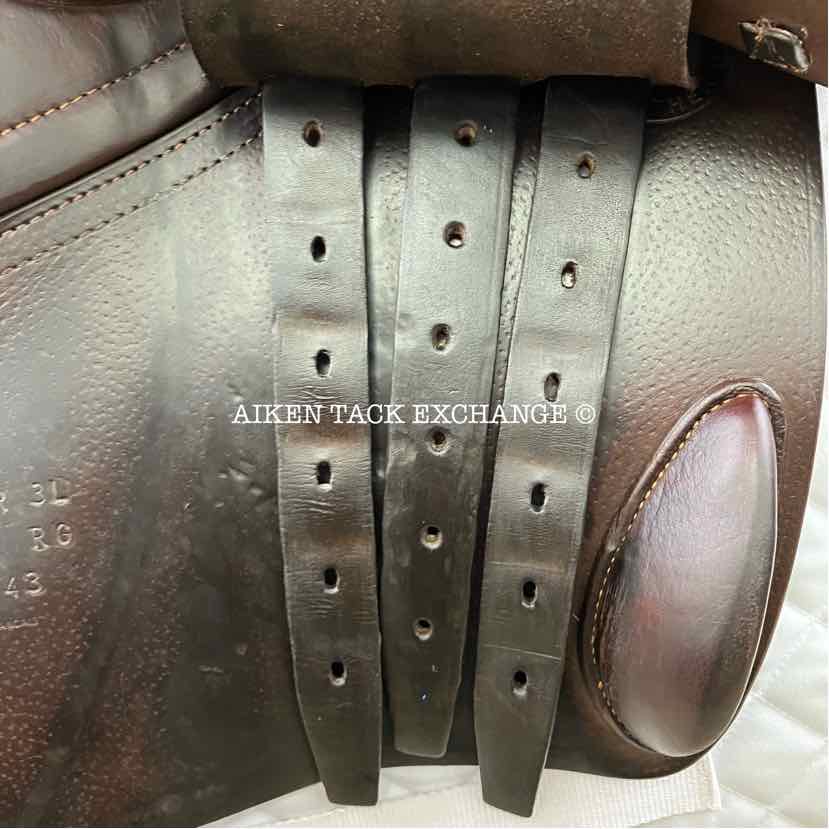 2015 CWD SE02 Close Contact Jump Saddle, 17" Seat, 3L Flap, Medium Tree, Foam Panels, Full Buffalo Leather