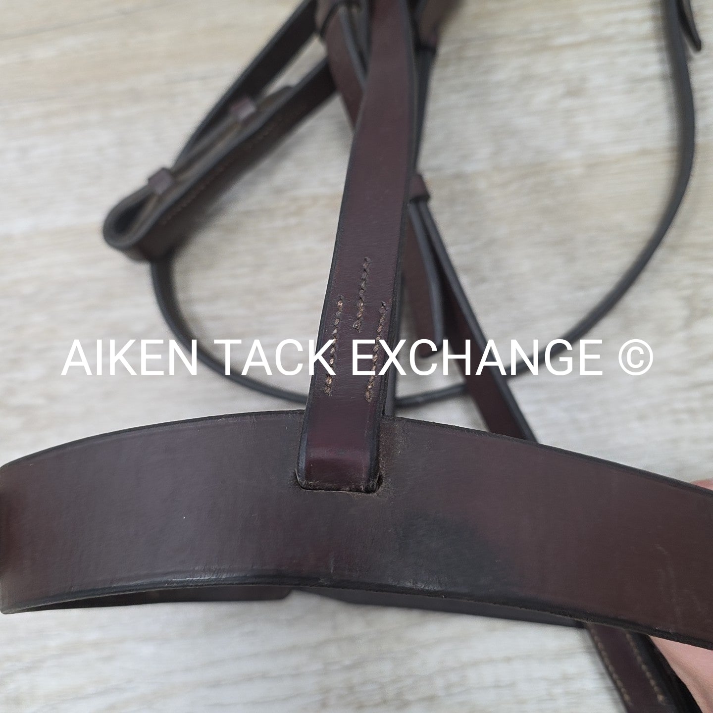 Horse Country Flat Hunt Bridle, No Reins, Brown, Size Full
