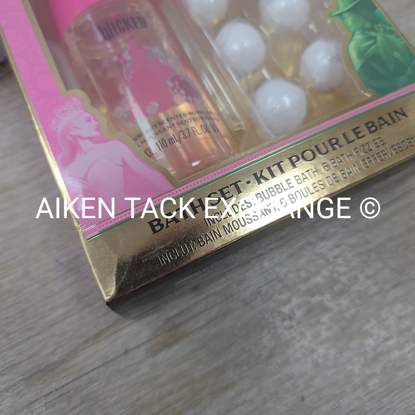 Claire's Wicked Bundle: Shaker Planner, Pin Badges, Bath Kit, Hair Clip