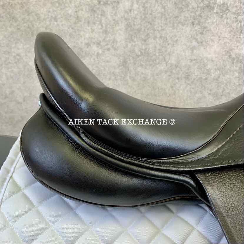 2016 Stubben Aramis NT Dressage Saddle, 17.5" Seat with Biomex, 29 cm Tree - Medium Wide, Wool Flocked Panels
