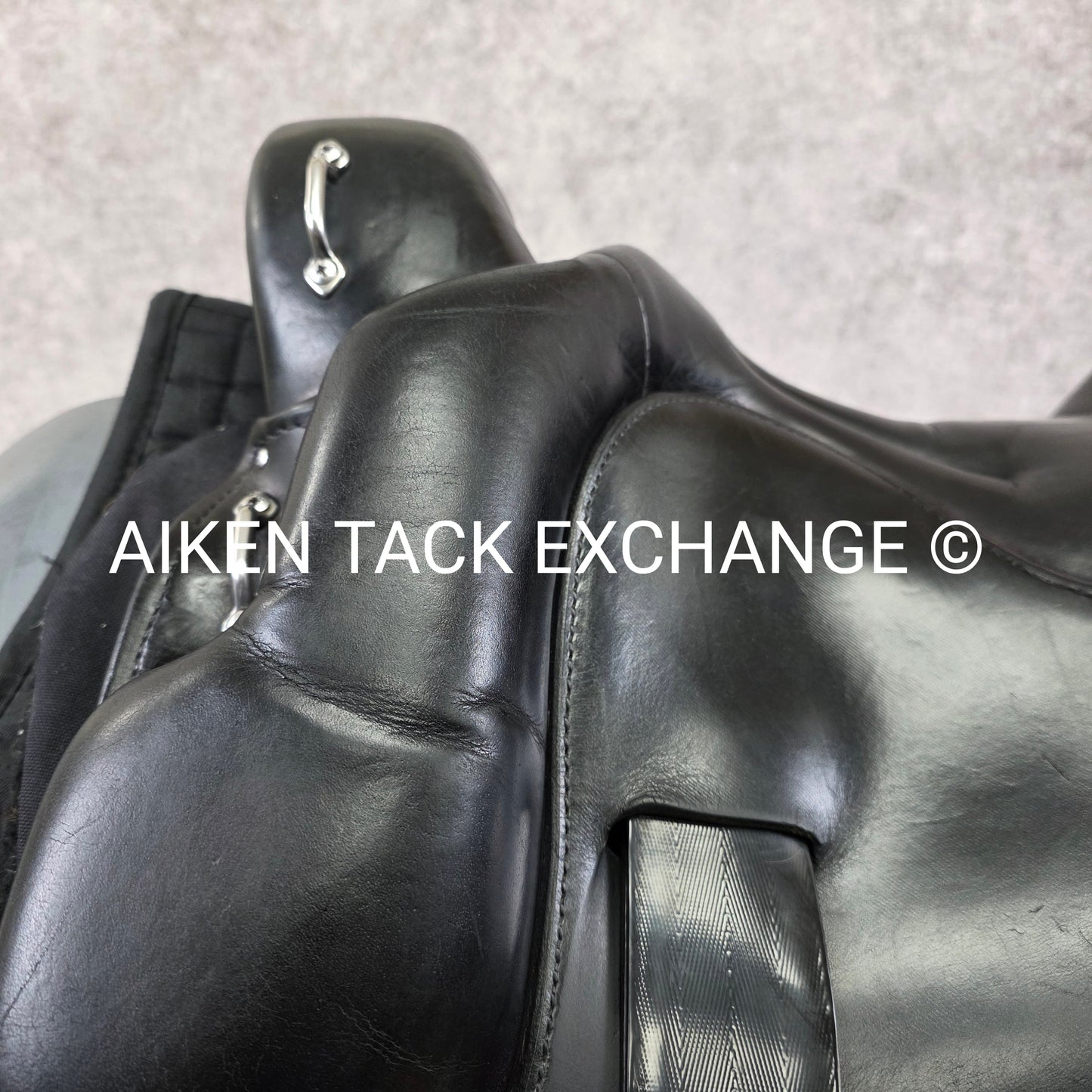 Ortho-Flex Endurance Trail Saddle, 15.5" Seat, Wide Fit with Flex Panels