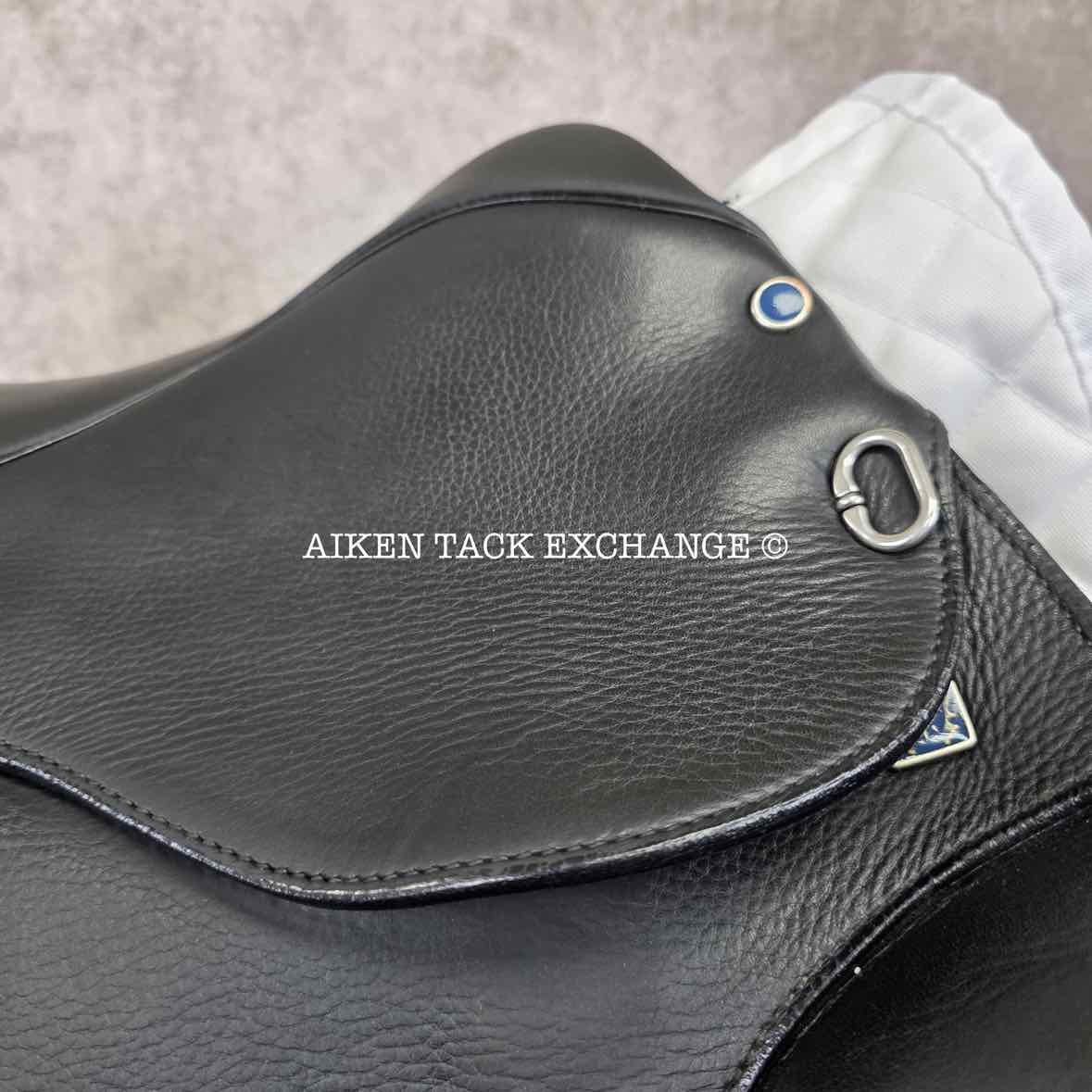 2018 Stubben Virginia Deluxe Dressage Saddle, 17.5" Seat, 29cm Tree - Medium, Wool Flocked Panels