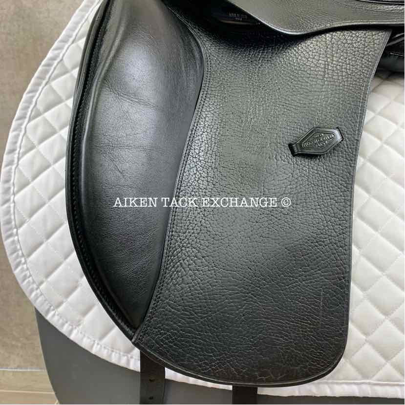 HDR Pro Buffalo Dressage Saddle, 17" Seat, Medium Wide Tree, Wool Flocked Panels