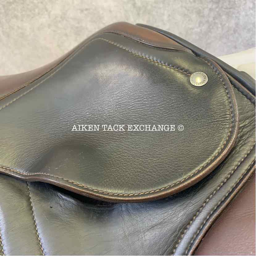 2014 Schleese Jete Close Contact Jump Saddle, 16.5" Seat, Adjustable AdapTree, Wool Flocked Panels