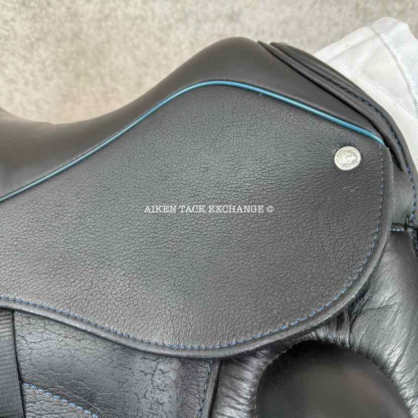 2020 Custom Saddlery Icon Star Monoflap Dressage Saddle, 17.5" Seat, Adjustable Tree, Wool Flocked Panels