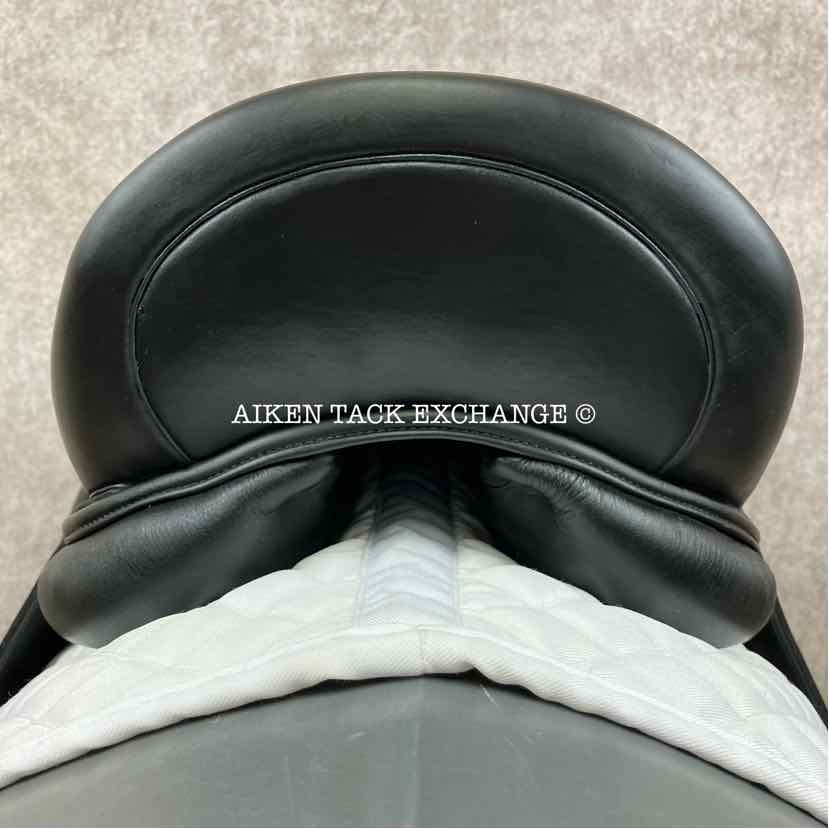 2016 Devoucoux Mendia Monoflap Dressage Saddle, 17" Seat, 2 Flap, Medium Wide Tree, Foam Panels, Full Buffalo Leather