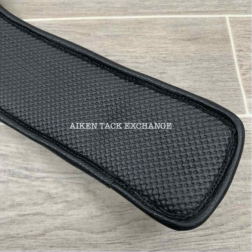 Total Saddle Fit Shoulder Relief Girth 32"