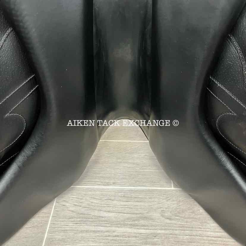 **SOLD** 2004 Devoucoux Makila Monoflap Dressage Saddle, 18" Seat, 1A Flap - Short, Medium Wide Tree, Foam Panels, Full Buffalo Leather