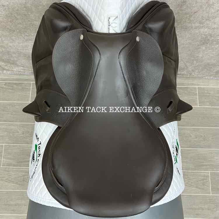 2014 CWD SE09 Monoflap Jump Saddle, 17.5" Seat, 2AA Flap, Medium Tree, Foam Panels