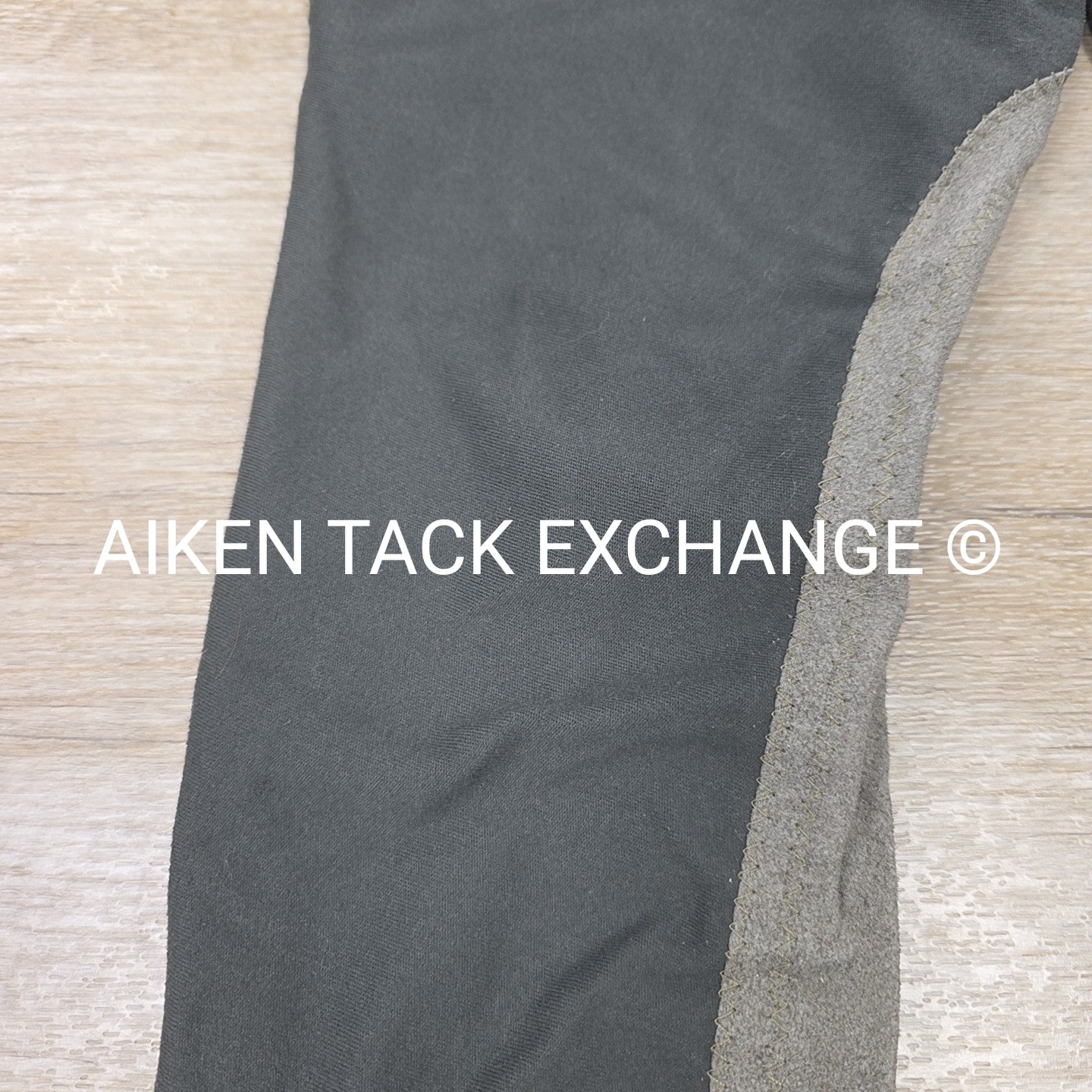 Devon-Aire Knee Patch Breeches, Size 26