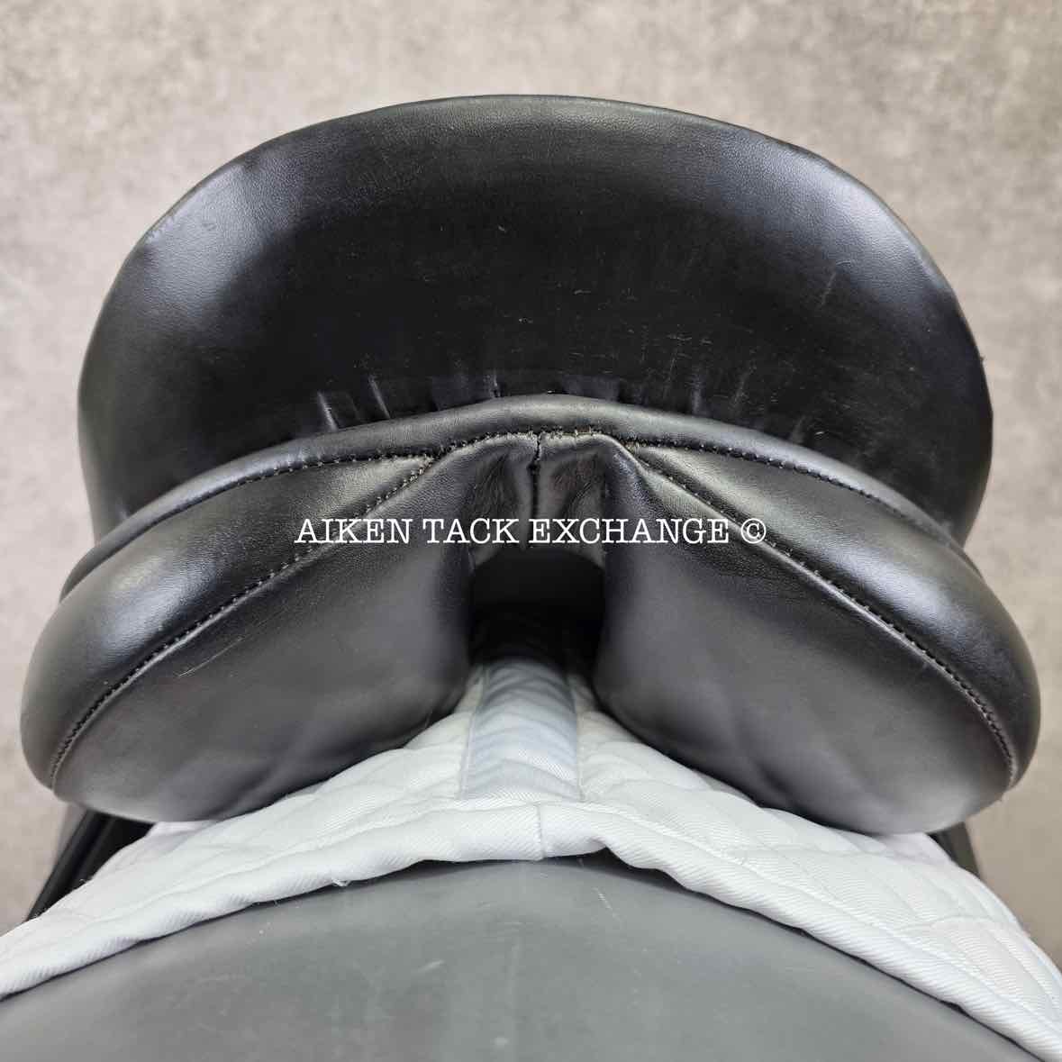 **SOLD** 1994 County Competitor Dressage Saddle, 17" Seat, MW/W Tree, Wool Flocked Panels