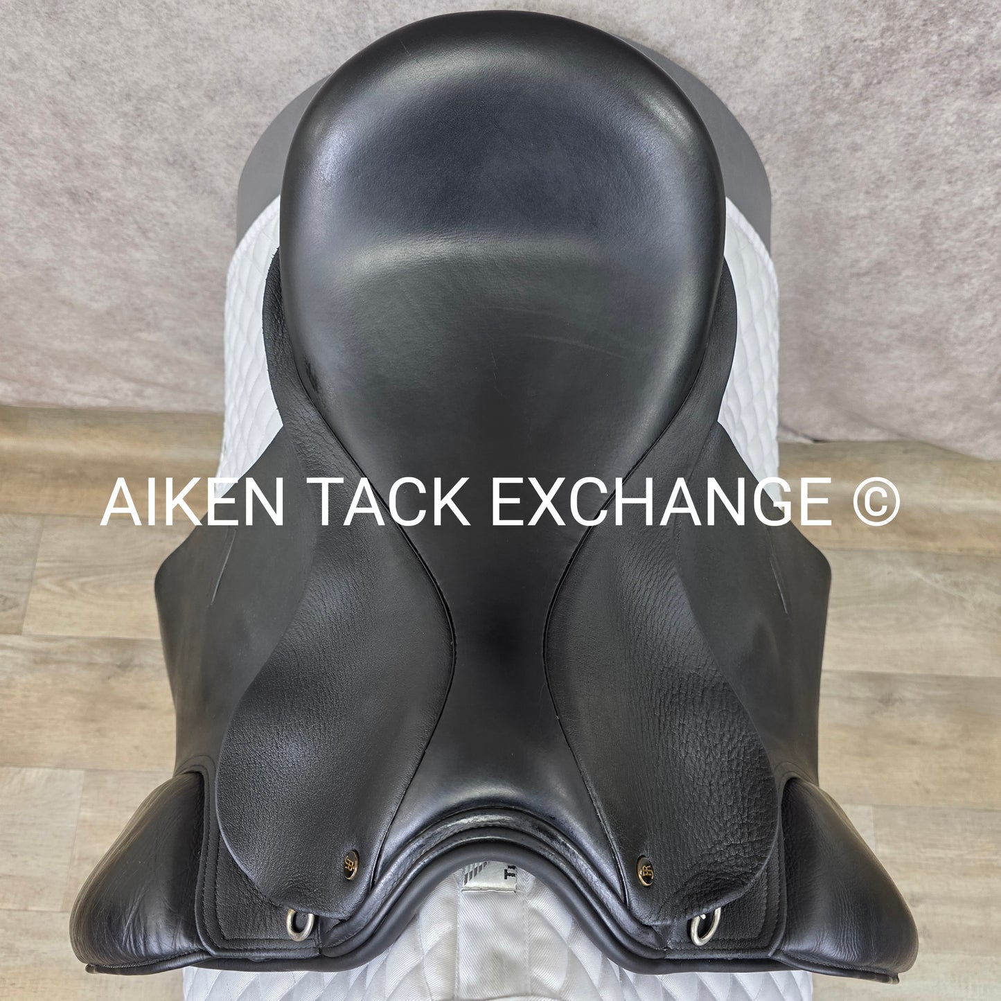 Jeremy Rudge Pace Dressage Saddle, 17.5" Seat, Medium Wide Tree, Wool Flocked Panels