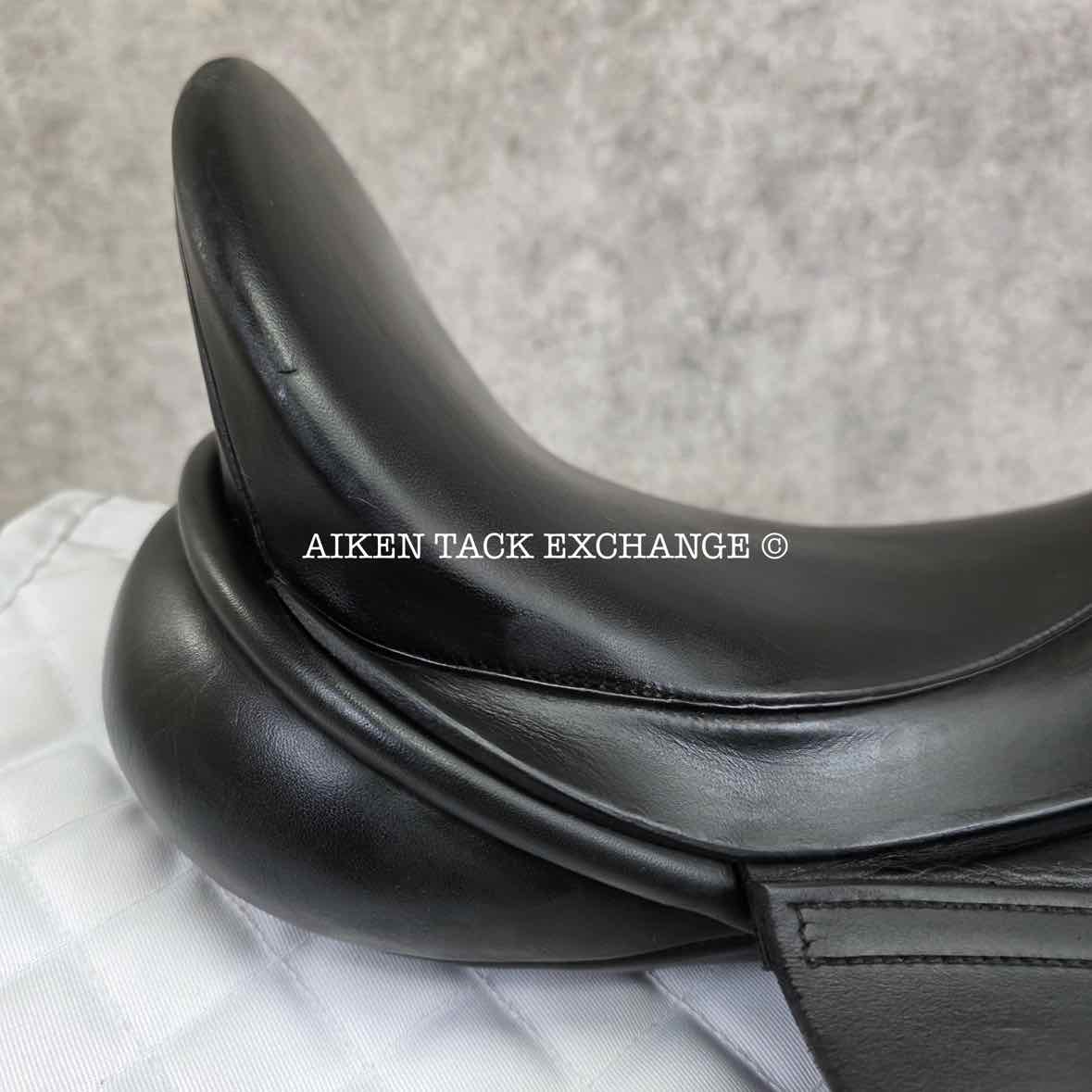 1997 County Competitor Dressage Saddle, 17" Seat, Wide Tree, Wool Flocked Panels