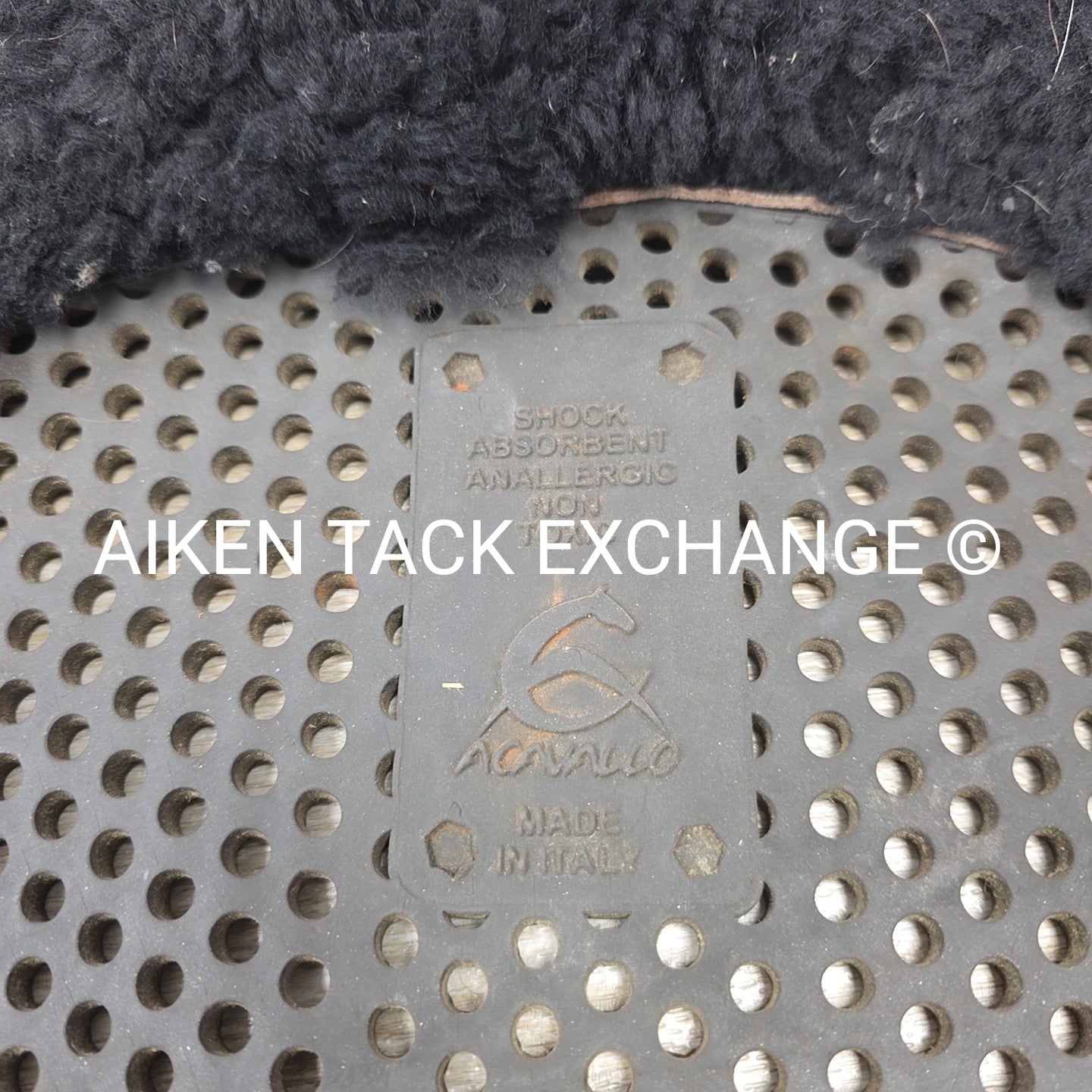 BARGAIN BUNDLE: ECP Sheepskin Half Pad & Acavallo Gel No Slip with Sheepskin Hal