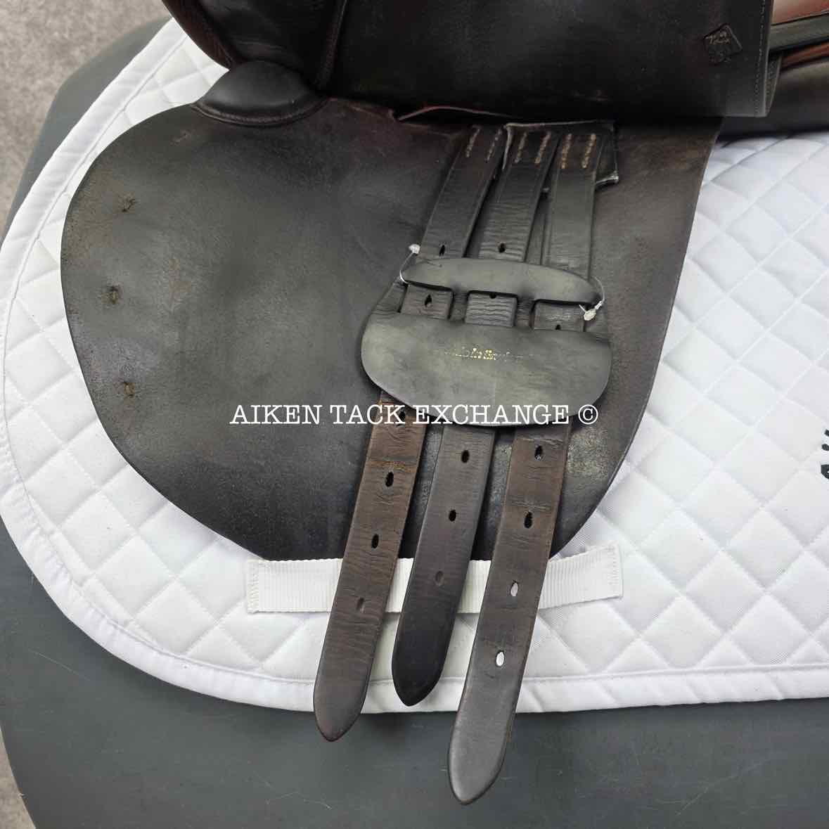 Beval Jump Saddle, 17.5"/18" Seat, Forward Flap, Medium Tree, Foam Panels