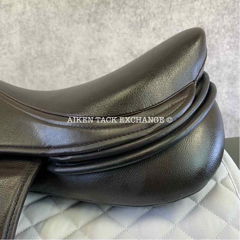 Pegasus Unicorn French Style Jump Saddle, 17.5" Seat, Auto-Adjusting Flex Tree, Comes with Pegasus Saddle Fitter Sheepskin Half Pad
