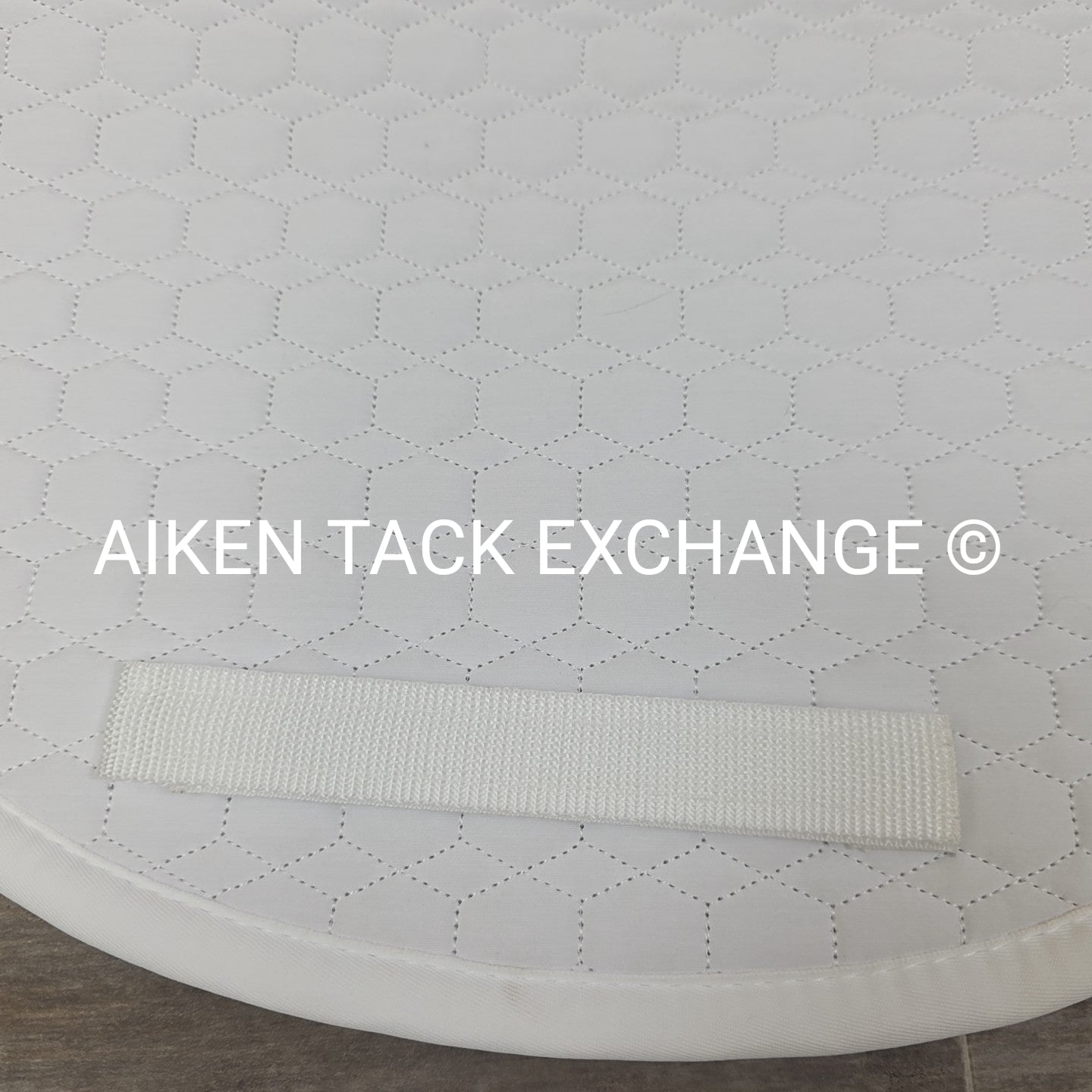 EA Mattes Platinum Contour Quilt Correction Pad, Size XLarge