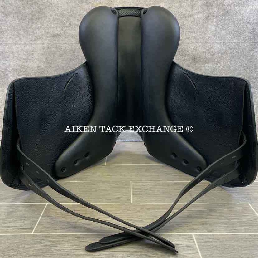 **SOLD** 2021 Equipe Glamour E-Carbon Monoflap Dressage Saddle, 17" Seat, Flex Tree - Medium Wide, Foam Panels
