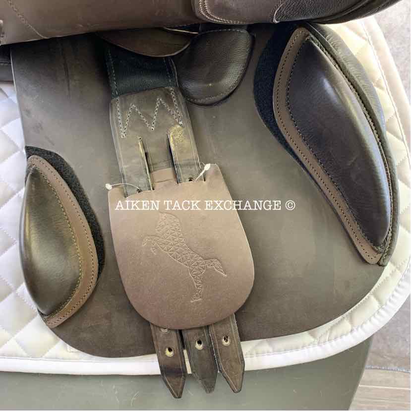 2023 Morgenroth Close Contact Jump Saddle, 18" Seat, Adjustable Tree - Set to MW, Wool Flocked Panels