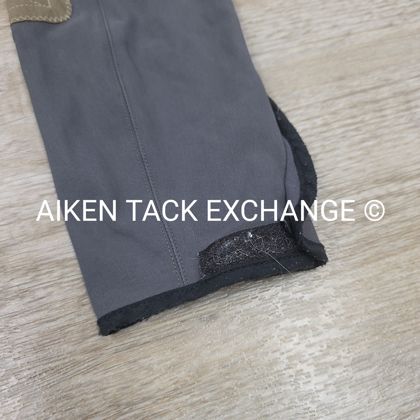 Tailored Sportsman Front Zip Trophy Hunter Knee Patch Breeches, Size 14