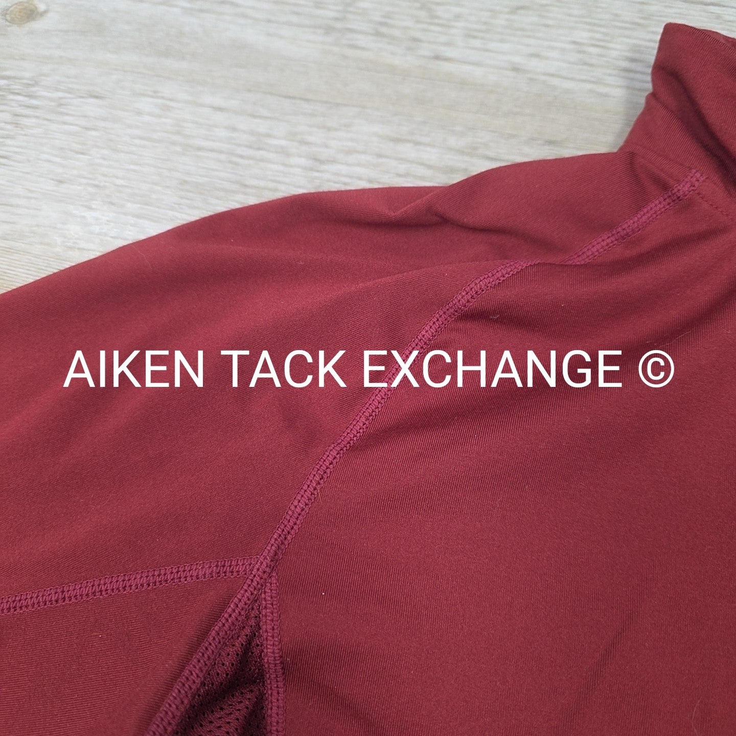 Ovation Long Sleeve 1/4 Zip Top, Size Medium