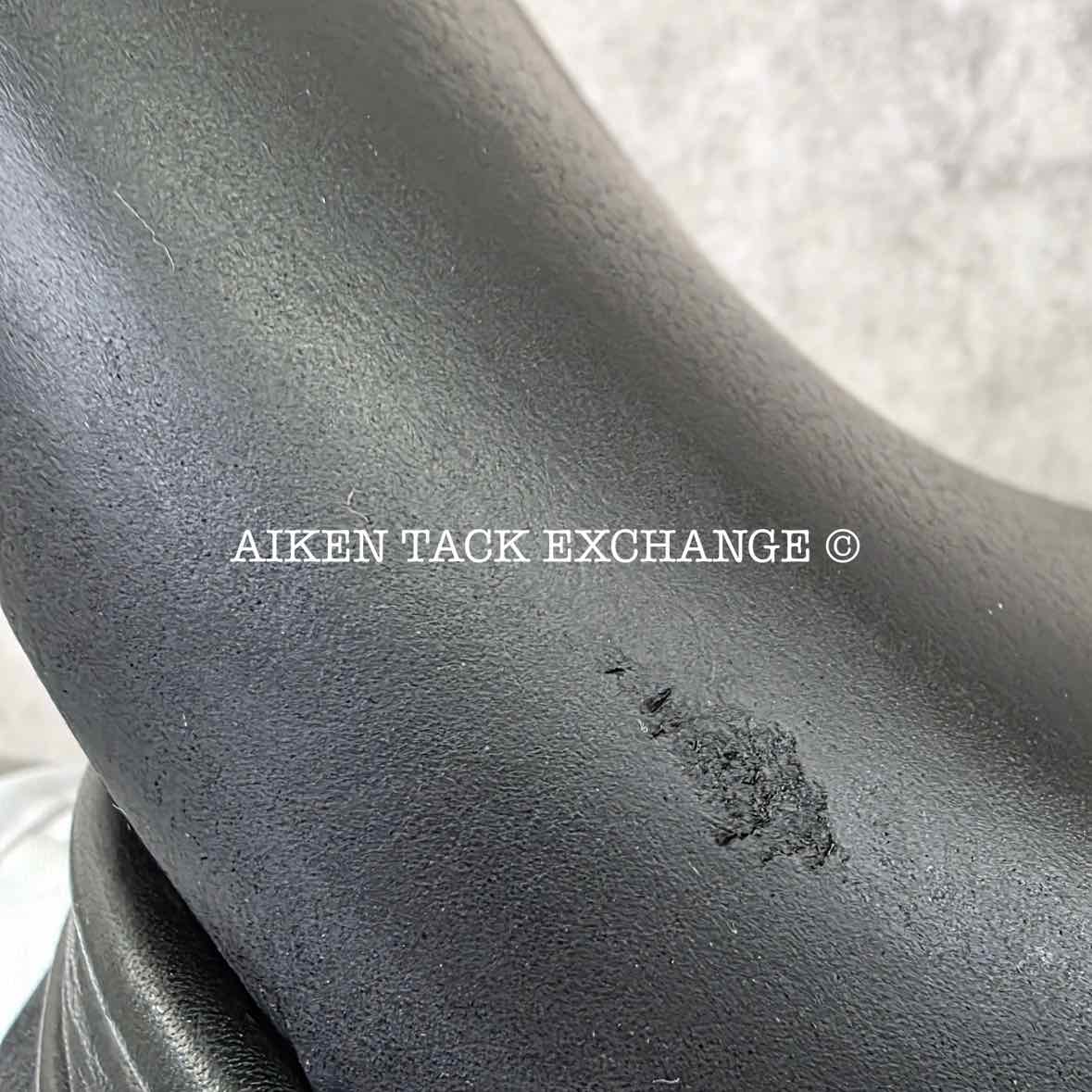 2023 Aviar Rook 2.0 Monoflap Dressage Saddle, 17.5" Seat, Adjustable Tree, Foam Panels