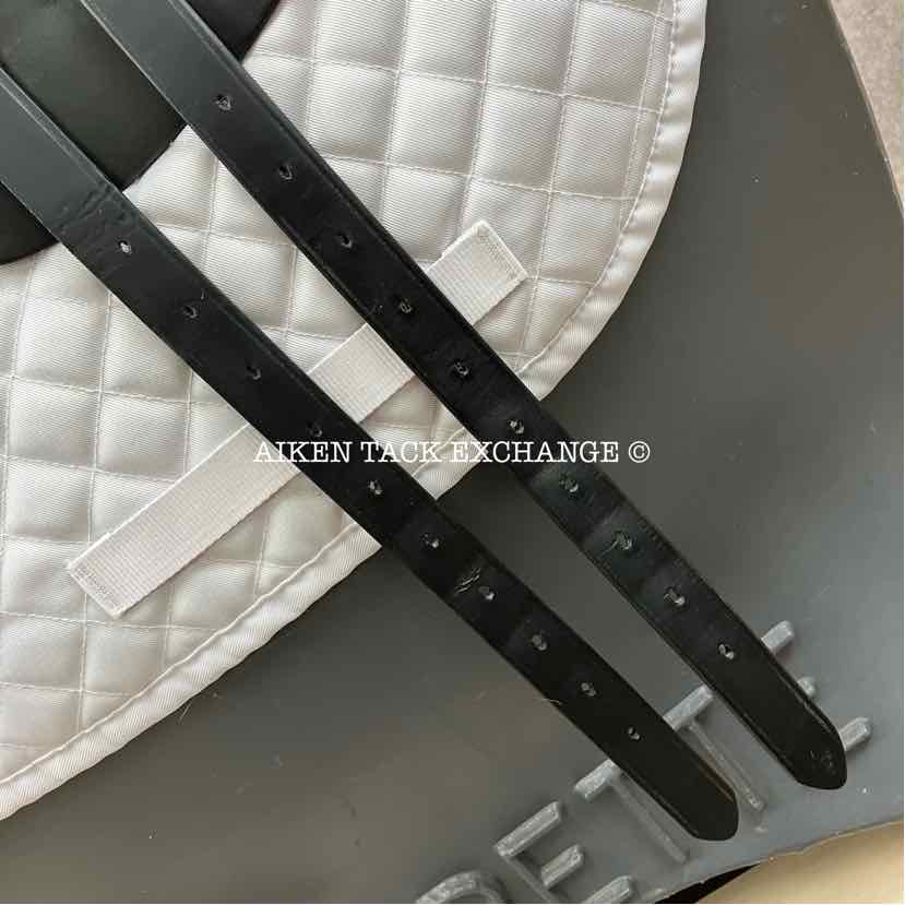 2017 Stubben True Nature Dressage Saddle, 18" Seat, Short Flap, 28cm Tree - Medium, Wool Flocked Panels