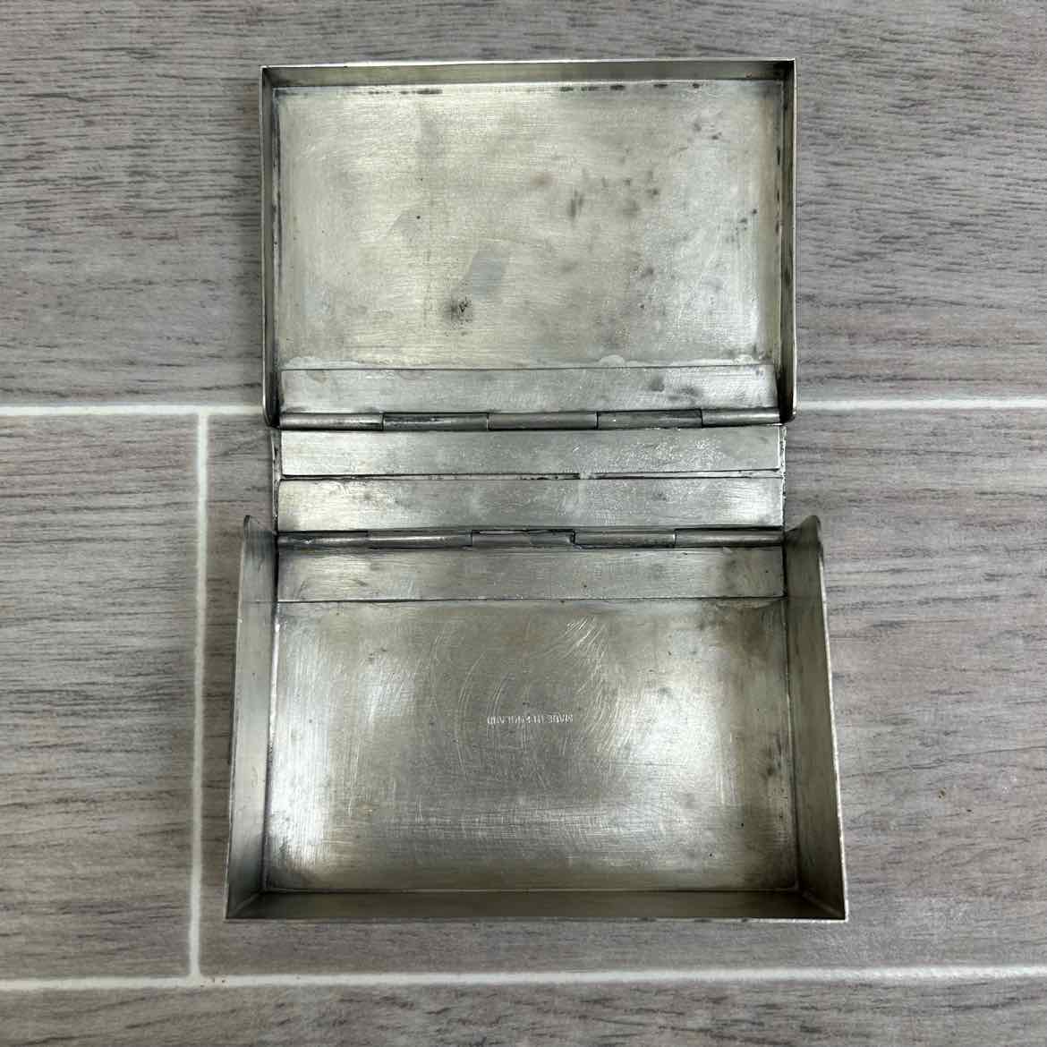 Ladies Sandwich Case with Sandwich Tin