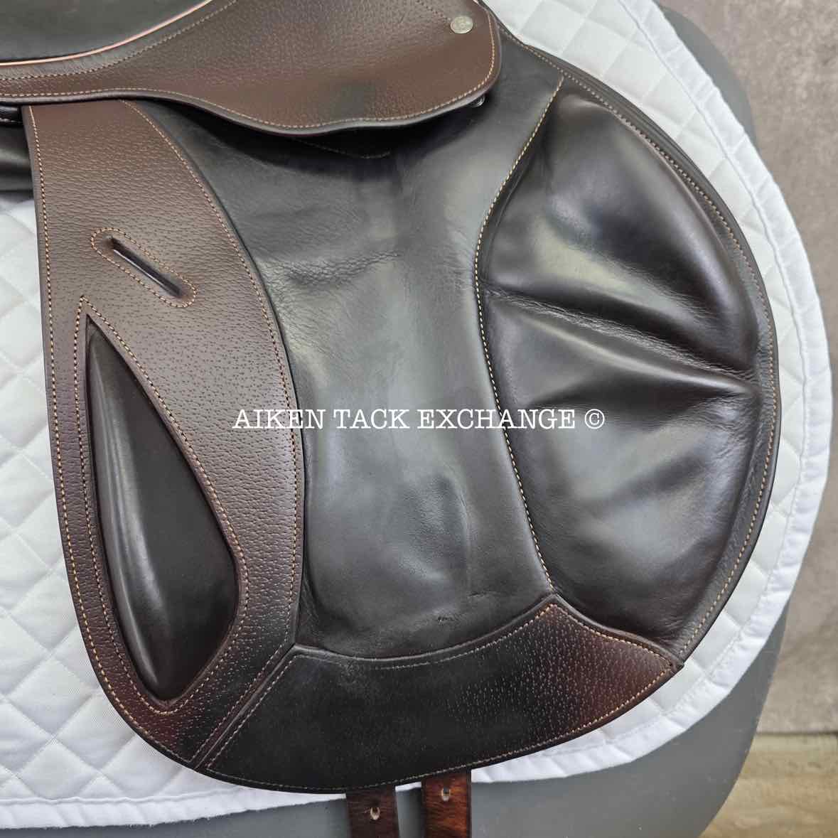 2014 Herve Godignon Jump'In Monoflap Jump Saddle, 17.5" Seat, 3A Flap, Medium Tree, Foam Panels