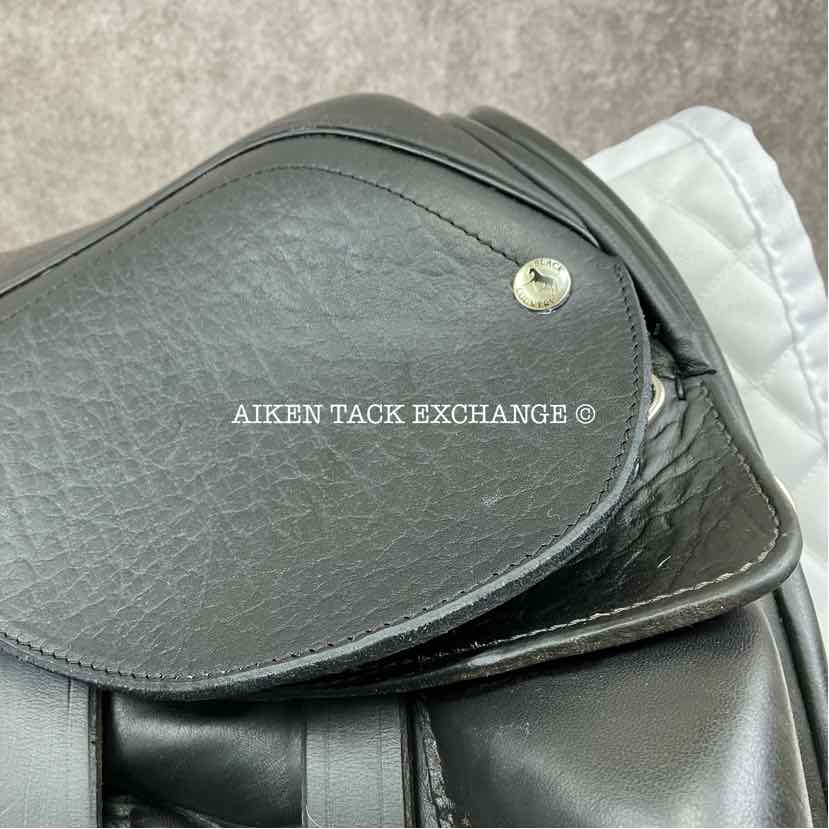 2021 Black Country Vinici Monoflap Dressage Saddle, 17" Seat, Wide Tree, Wool Flocked Panels