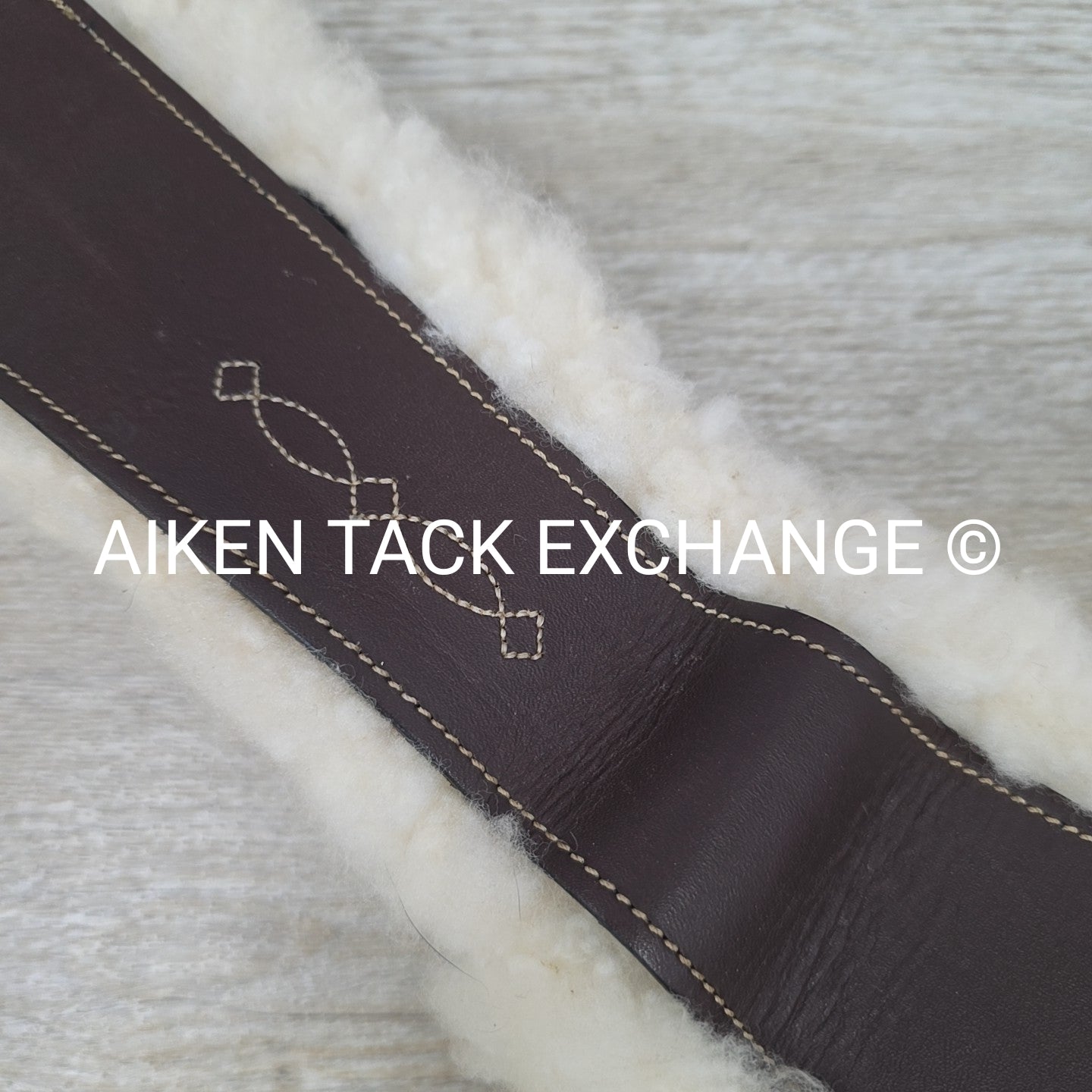 M. Toulouse Leather Girth with Removable Sheepskin, Brown, 50"