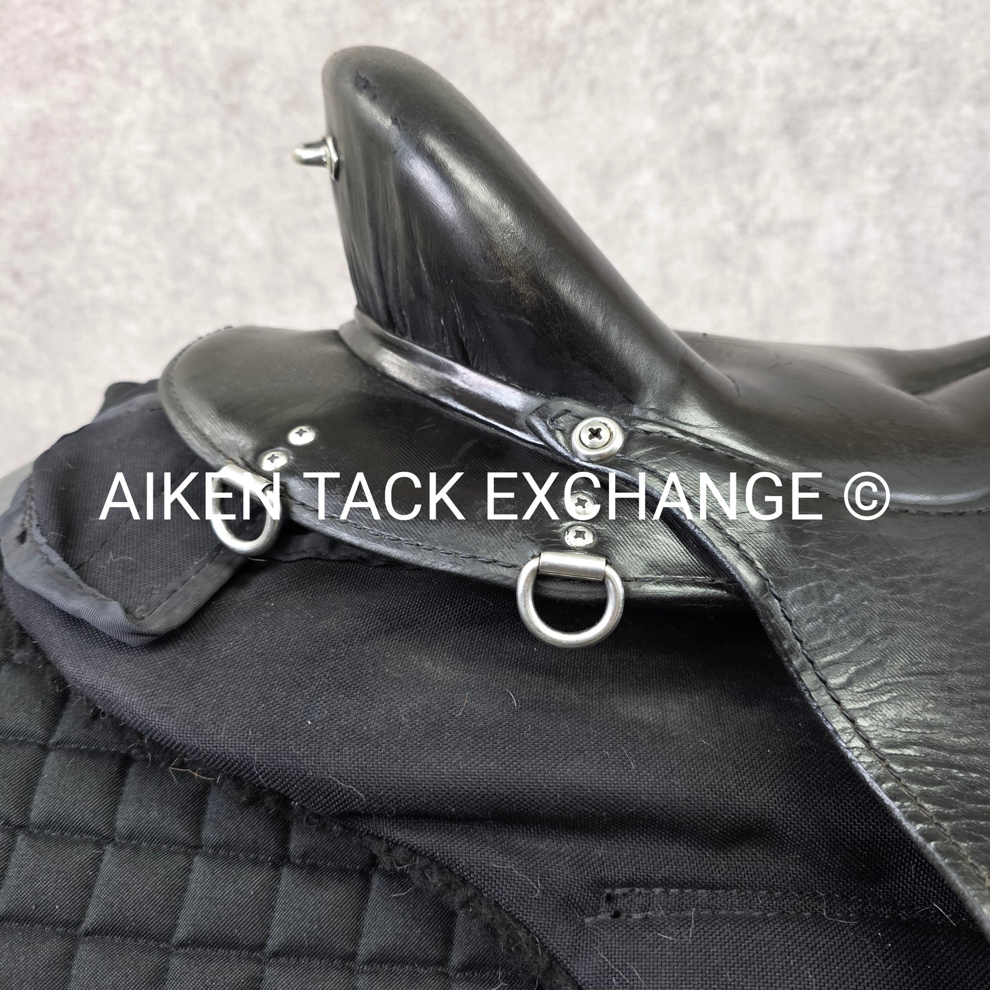 Ortho-Flex Endurance Trail Saddle, 15.5" Seat, Wide Fit with Flex Panels