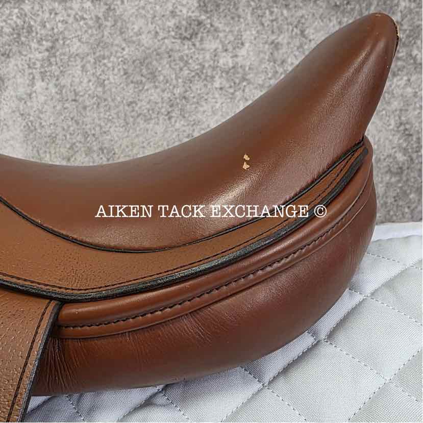 Lancer's Children's Close Contact Jump Saddle, 15" Seat, Wide Tree, Foam Panels