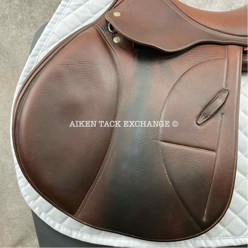 2020 Arion J3 Close Contact Jump Saddle, 17.5" Seat, 3A Flap, Medium Wide Tree, Shoulder-Free Panels, Full Buffalo Leather