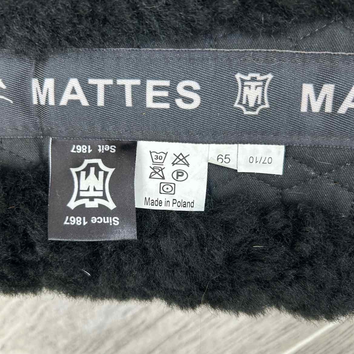 Mattes Sheepskin Girth, Black, 26"