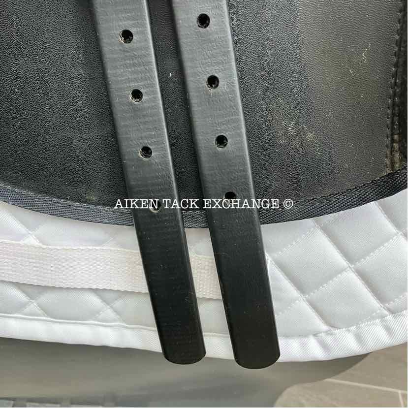 Wintec All Purpose Saddle, 16.5" Seat, Medium Wide Tree, Wool Flocked Panels