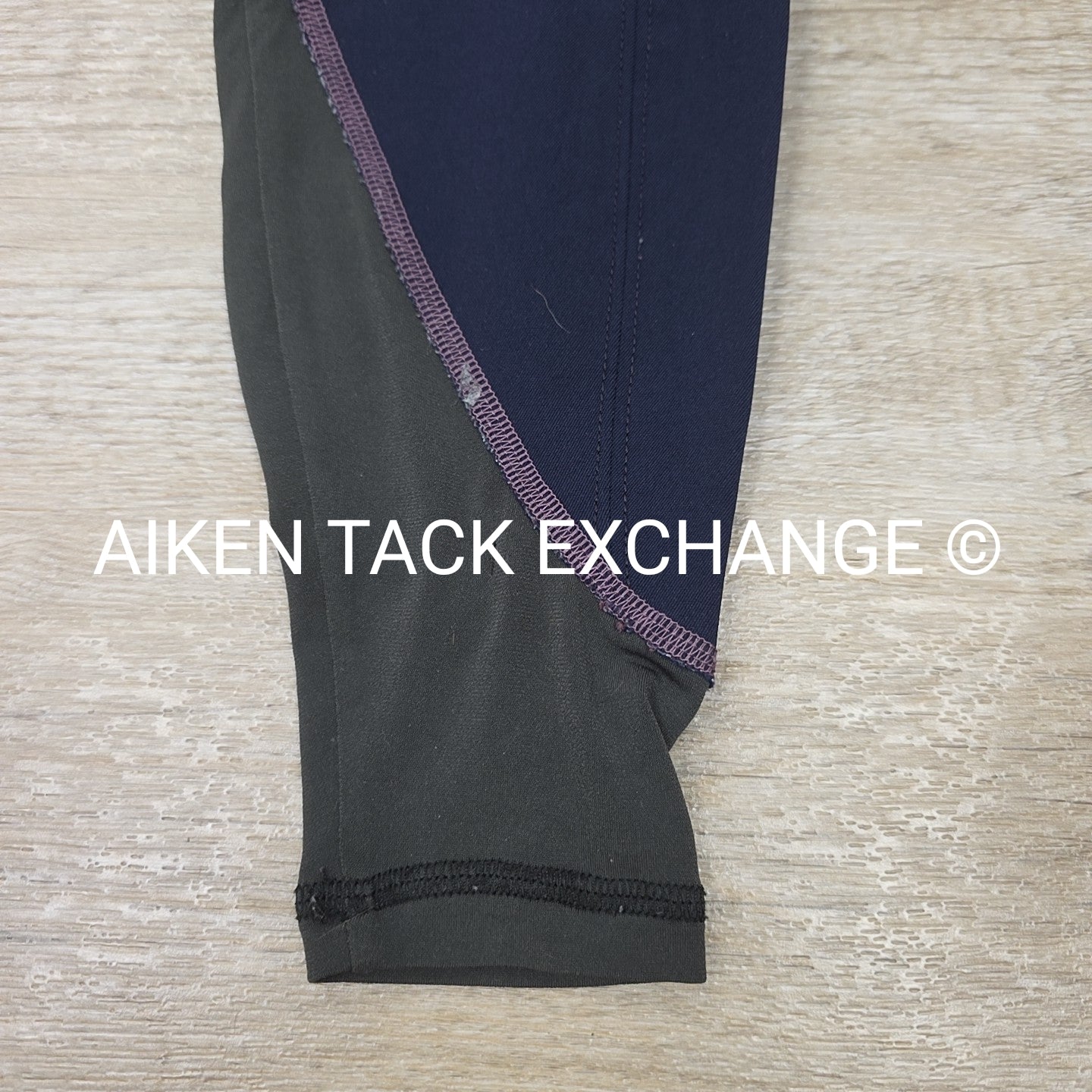 Struck Silicone Grip Knee Patch, Size 24