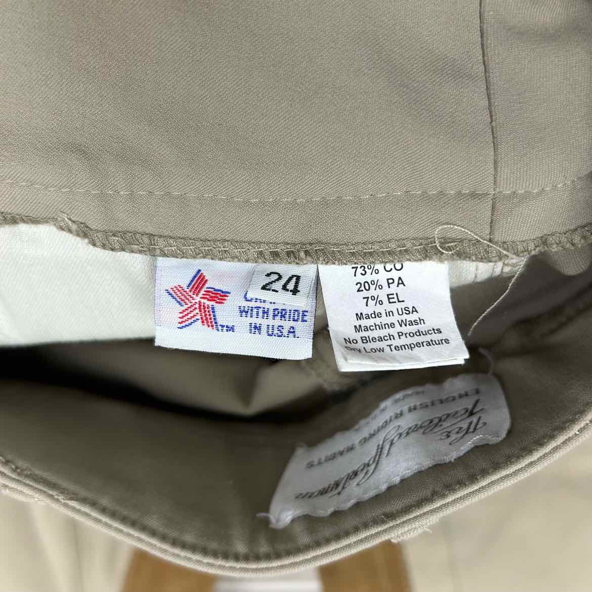 Tailored Sportsman Trophy Hunter Knee Patch Breeches, Size 24