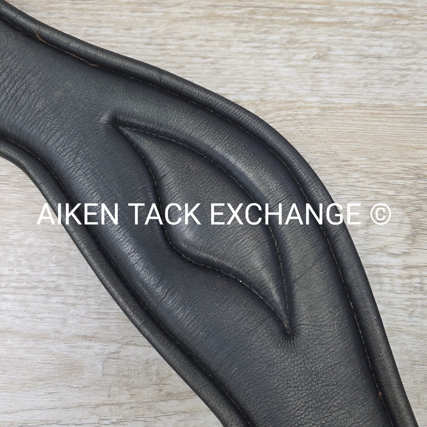 Total Saddle Fit Anatomic Shoulder Relief Girth, Black, 26"
