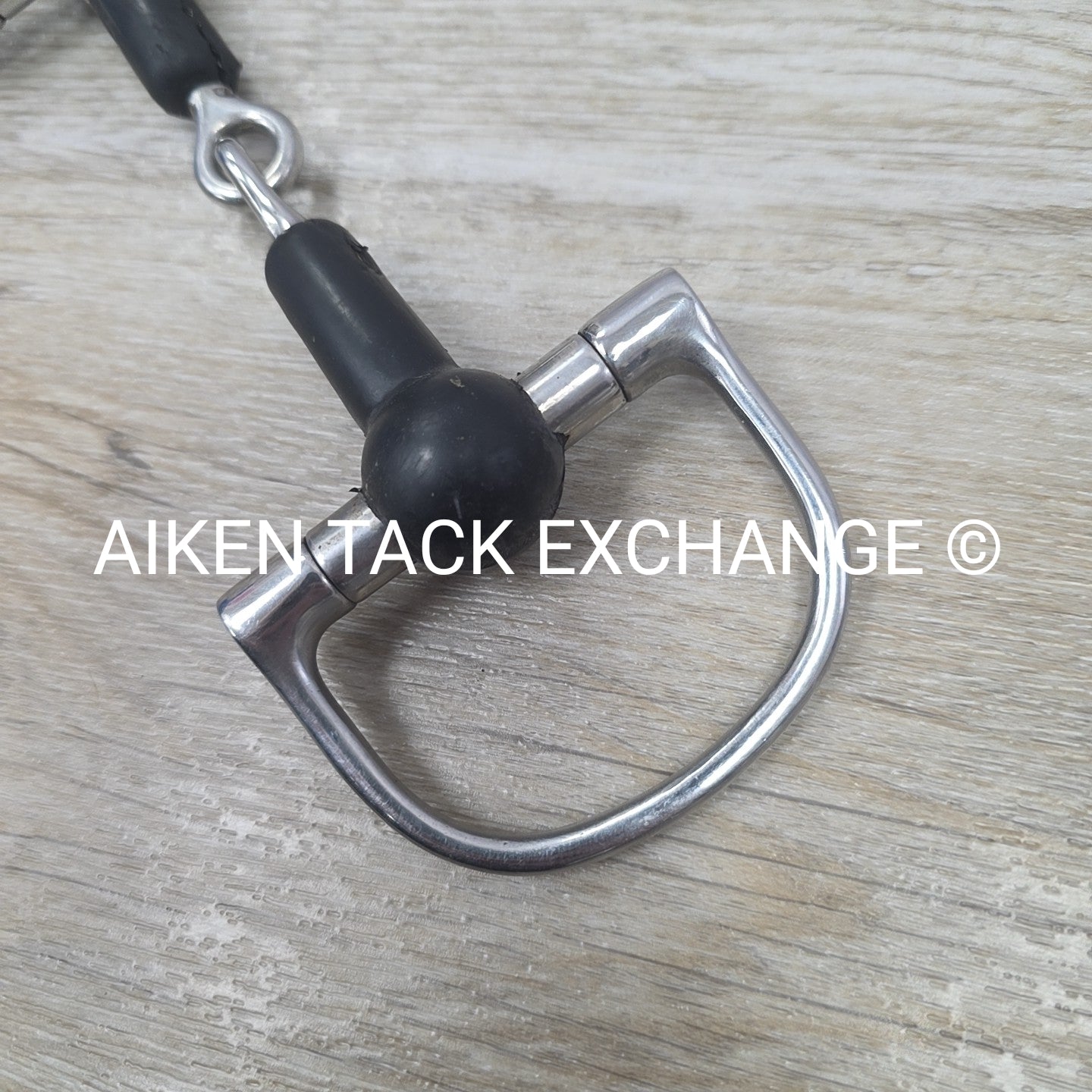 Single Joint Rubber D Ring Bit 4.5" (Has Chew Marks)