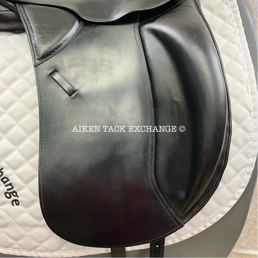 2002 Kieffer Lusitano Kur Dressage Saddle, 17" Seat, Medium Wide Tree, Wool Flocked Panels