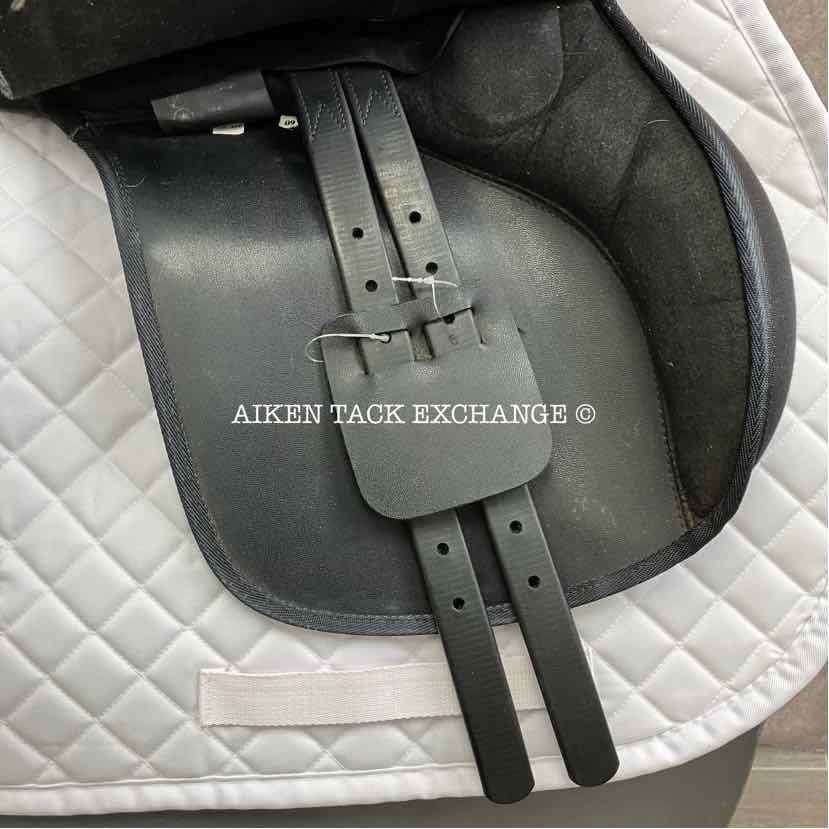 Wintec All Purpose Saddle, 16.5" Seat, Medium Wide Tree, Wool Flocked Panels