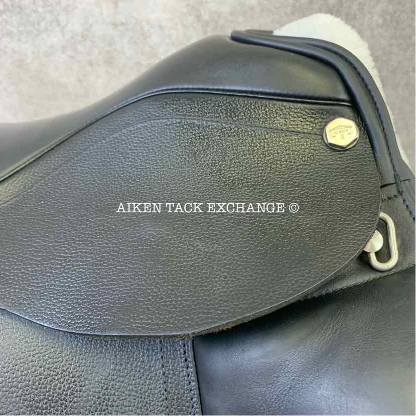 2019 Albion Genesis Platinum Ultima Dressage Saddle, 17.5" Seat, Short Flap, Medium Wide Tree (Adjustable), Wool Flocked Panels